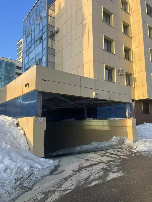 Гараж в Сахалинская область, Южно-Сахалинск Курильская ул., 20к3 (12 ... - Фото 1