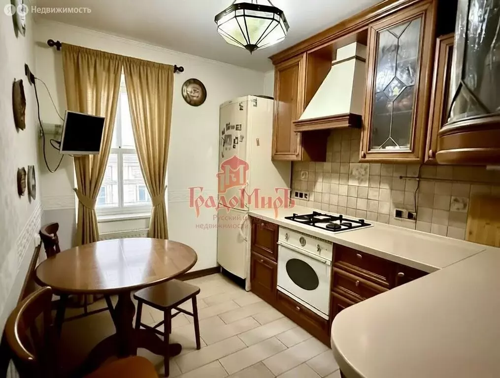 3-комнатная квартира: Сергиев Посад, Октябрьская улица, 7 (53.6 м) - Фото 0
