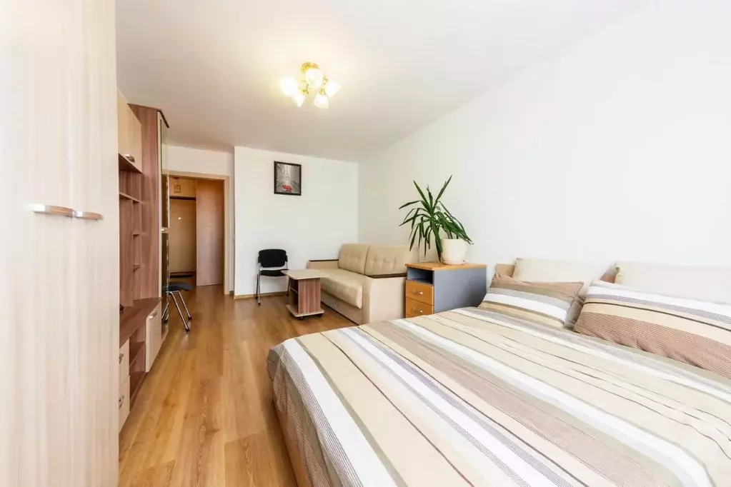 1-к кв. Свердловская область, Екатеринбург пер. Трамвайный, 2к4 (45.0 ... - Фото 1