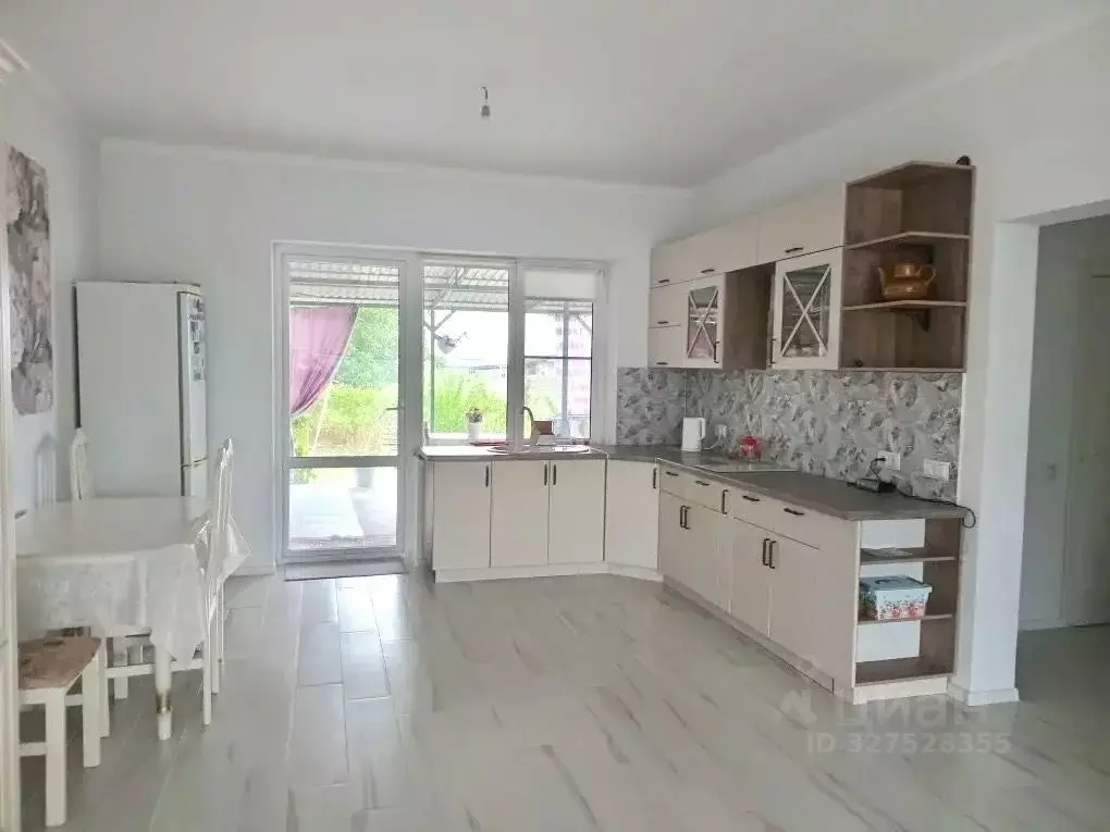 Дом в Краснодарский край, Новороссийск городской округ, Семигорский ... - Фото 1