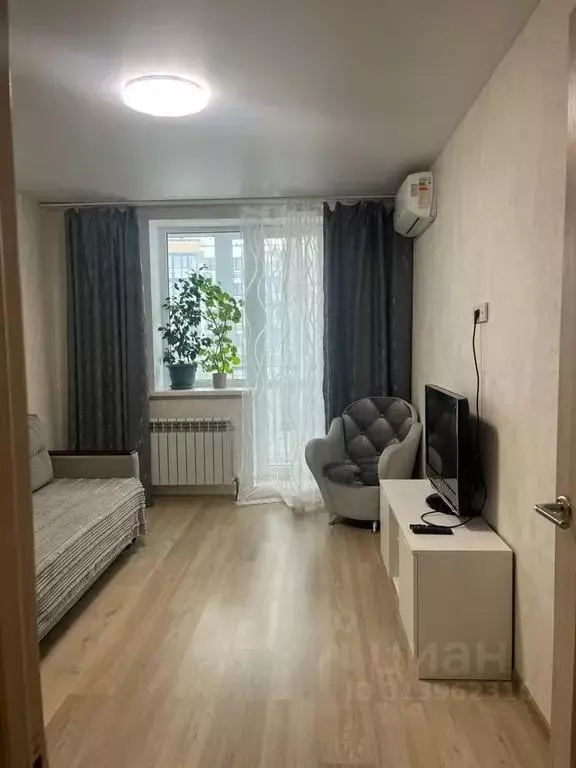1-к кв. Волгоградская область, Волгоград ул. Химина, 14В (35.0 м) - Фото 0
