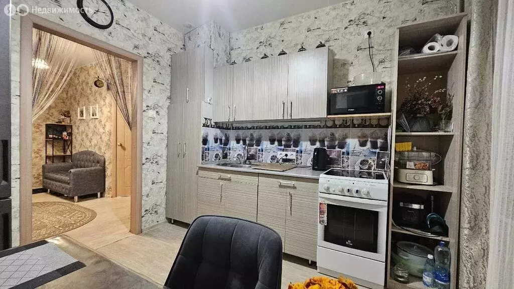 2-комнатная квартира: Киров, улица Архитектора Валерия Зянкина, 7к2 ... - Фото 0