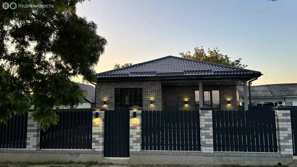 Дом в село Юровка, Садовая улица, 300 (115 м) - Фото 2