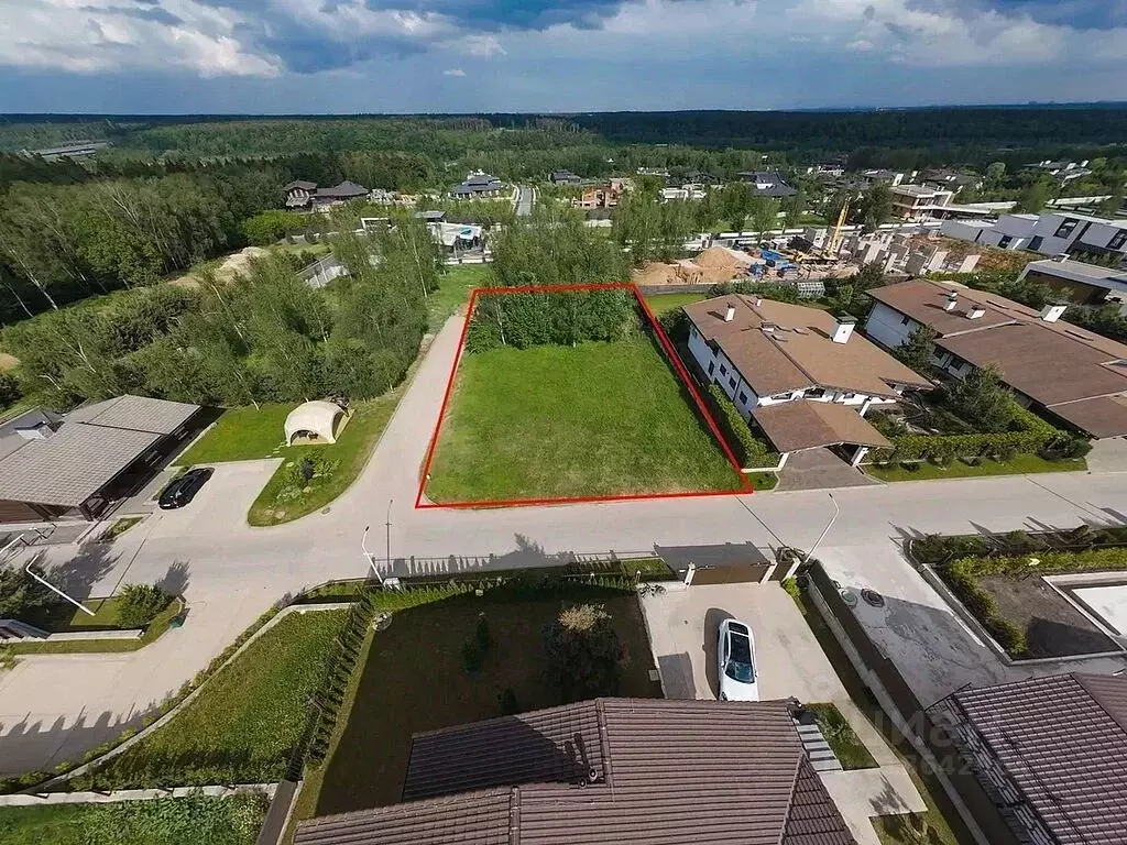 Участок в Московская область, Красногорск городской округ, д. ... - Фото 0