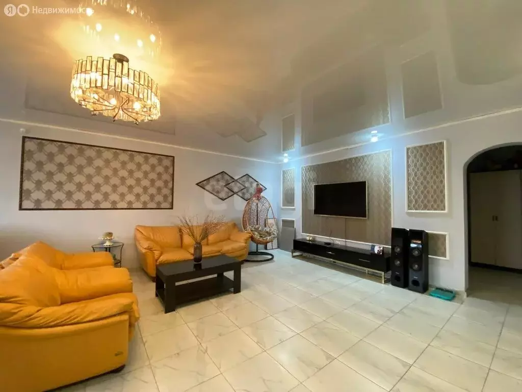 Дом в Иркутск, улица Шевцова (252.3 м) - Фото 1