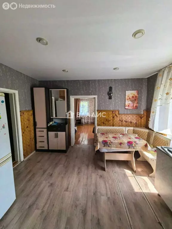 Дом в село Аксаково, Колхозная улица (90 м) - Фото 2