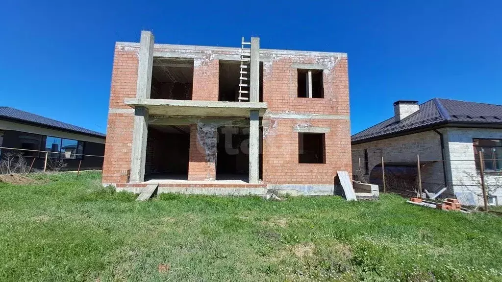 Дом в Ставропольский край, Ставрополь 443-й кв-л,  (415 м) - Фото 1