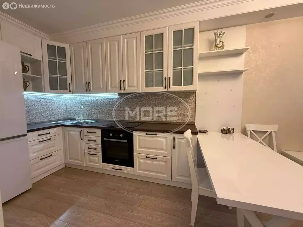 1-комнатная квартира: Калининград, Артиллерийская улица, 77 (44.7 м) - Фото 0