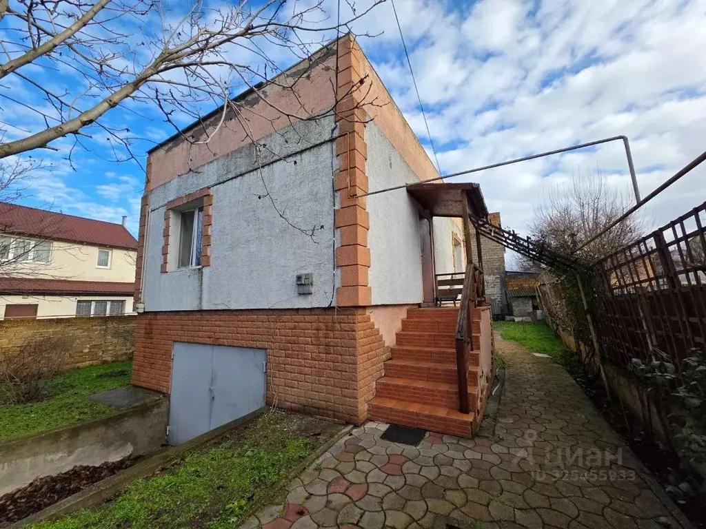 Дом в Крым, Сакский район, Суворовское с/пос, Чайка-С потребительский ... - Фото 0