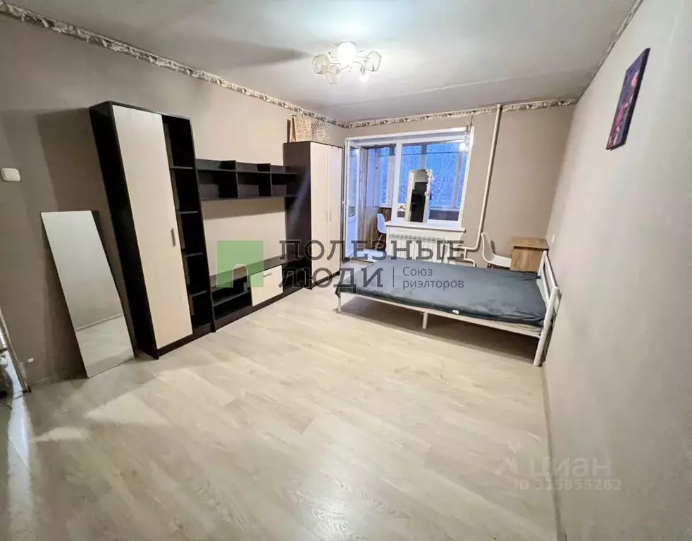 1-к кв. Орловская область, Орел Ливенская ул., 21 (35.0 м) - Фото 0