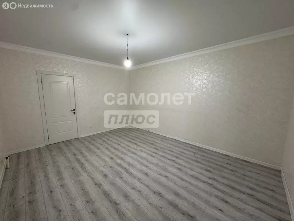 Дом в Хасавюрт, Грозненская улица, 92Б (367 м) - Фото 1