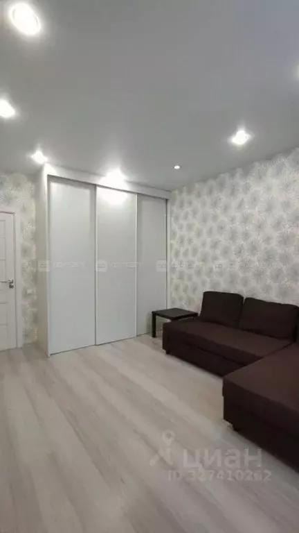 1-к кв. Татарстан, Казань Азино-1 мкр, ул. Закиева, 20к1 (47.0 м) - Фото 2