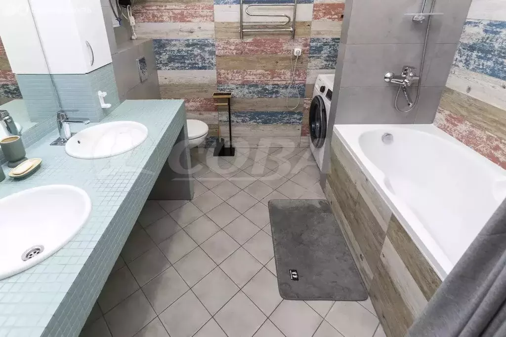 3-комнатная квартира: Тюмень, Широтная улица, 189к1 (92.1 м) - Фото 1