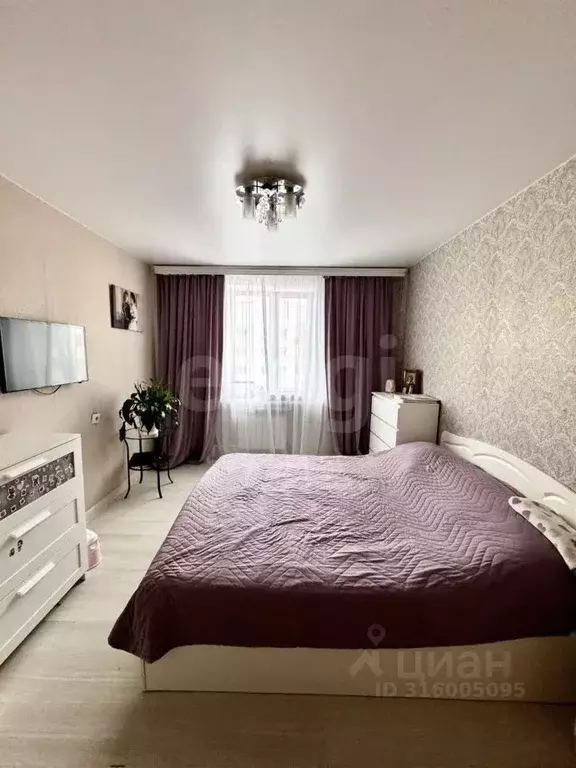 3-к кв. Смоленская область, Смоленск Кловская ул., 7 (69.0 м) - Фото 0