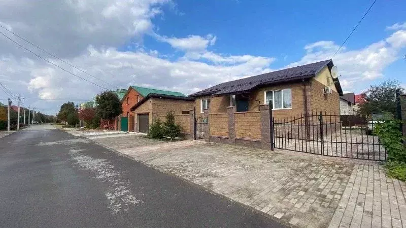 Дом в Башкортостан, Уфа ул. Мухаметгалея Искужина, 12 (95 м) - Фото 1