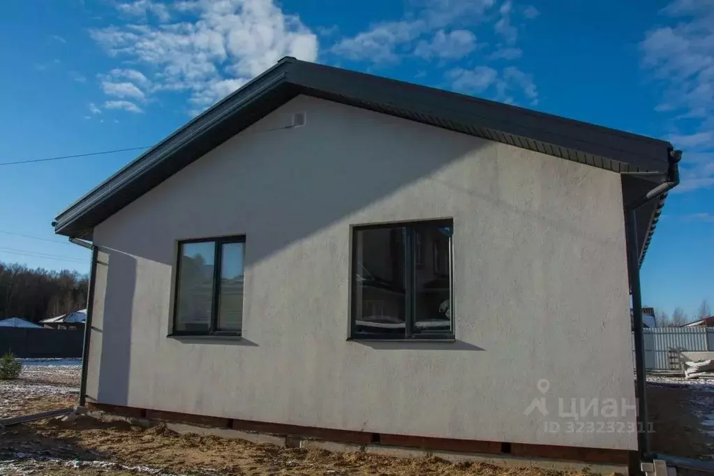 Дом в Пензенская область, Пензенский район, Воскресеновский сельсовет, ... - Фото 1