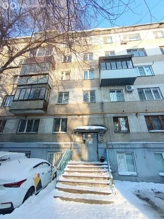 4-комнатная квартира: Челябинск, улица Калинина, 15 (62.1 м) - Фото 2