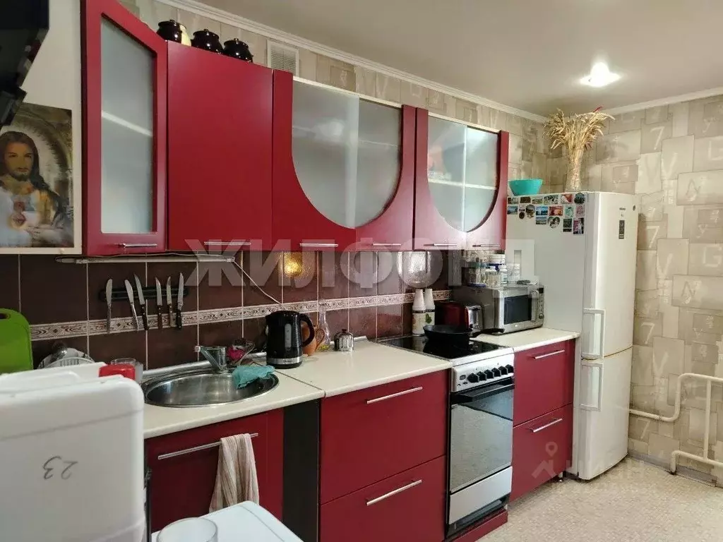 2-к кв. Хакасия, Абакан ул. Маршала Жукова, 70 (47.0 м) - Фото 1