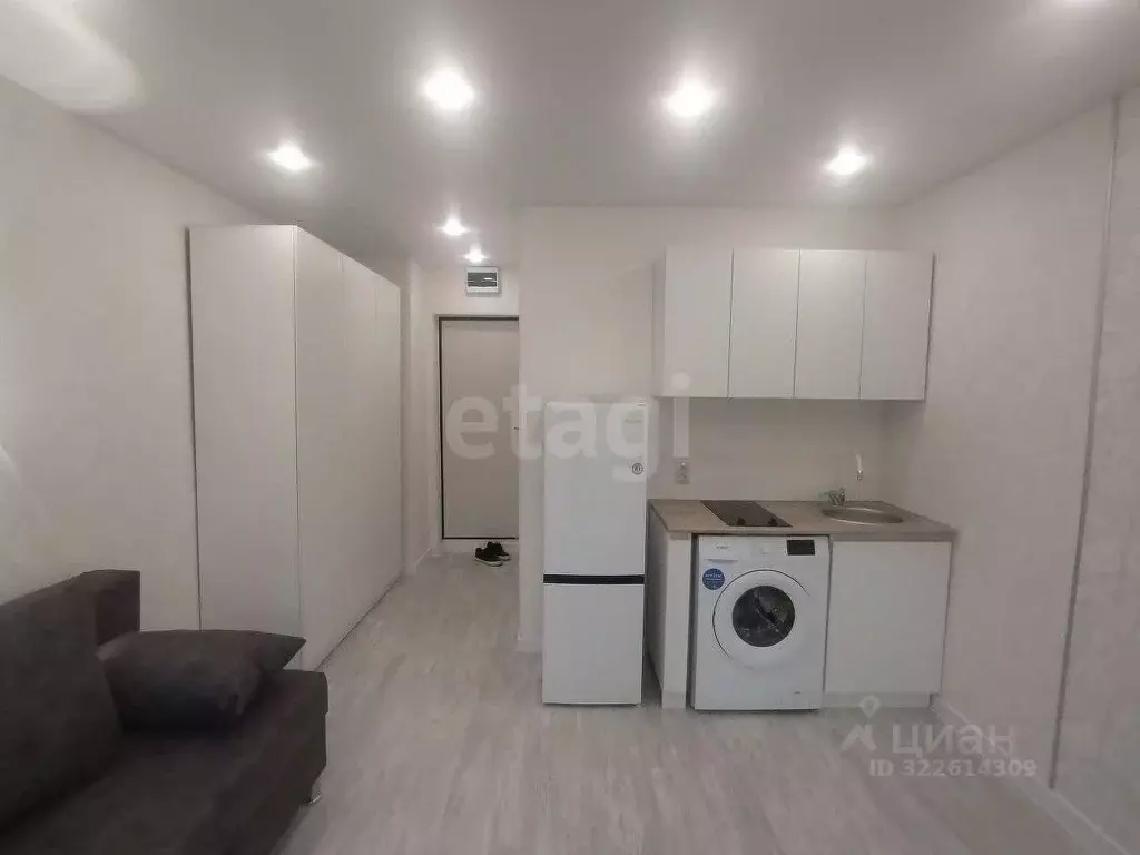 Студия Тюменская область, Тюмень Харьковская ул., 83 (17.0 м) - Фото 1