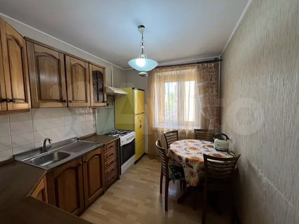 3-к. квартира, 60 м, 3/6 эт. - Фото 1