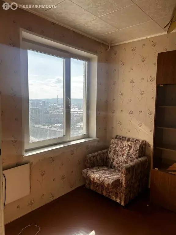 3-комнатная квартира: Мурманск, Северный проезд, 16 (58 м) - Фото 1