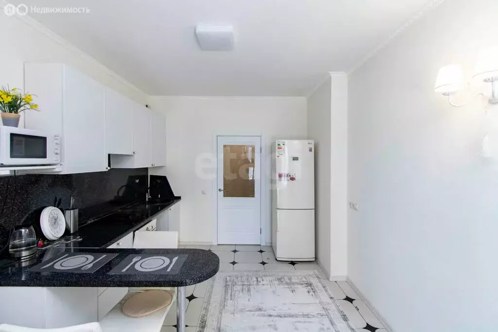 1-комнатная квартира: Тюмень, улица Мельникайте, 34к1 (48.4 м) - Фото 2