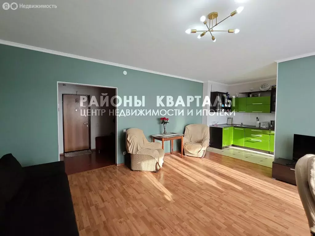 2-комнатная квартира: Челябинск, улица Братьев Кашириных, 68 (62.9 м) - Фото 2