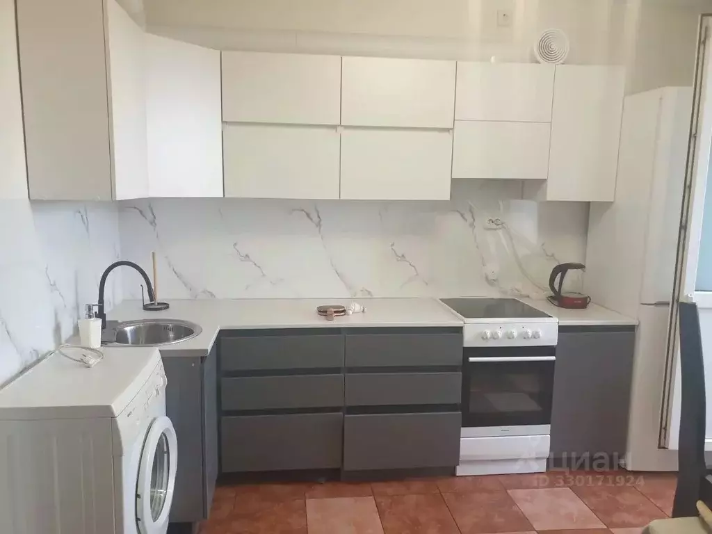 3-к кв. Москва Перовская ул., 66к8 (82.5 м) - Фото 1