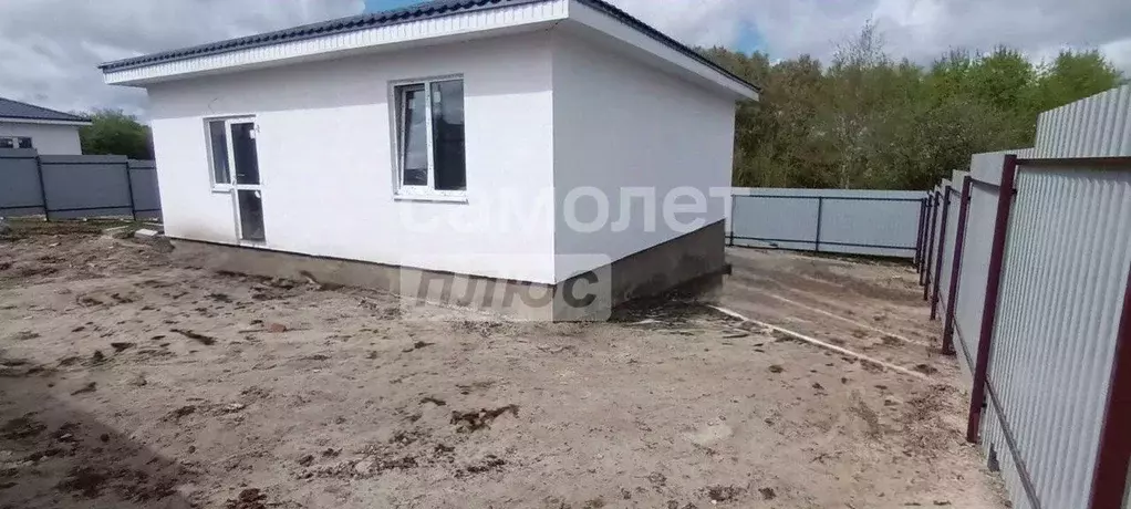 Дом в Курская область, Курский район, Моковский сельсовет, д. 1-я ... - Фото 1