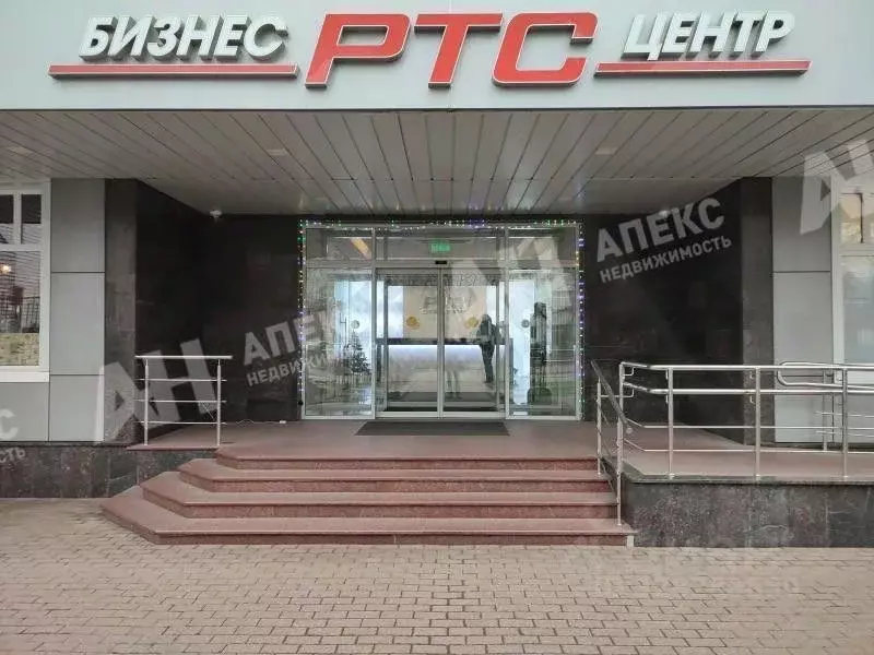 Помещение свободного назначения в Москва Кольская ул., 2к4 (938 м) - Фото 1