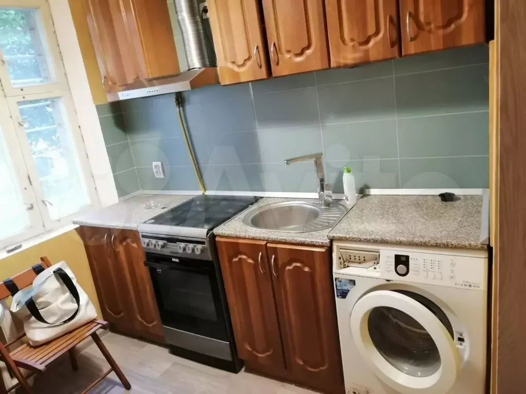 1-к. квартира, 32 м, 1/9 эт. - Фото 1