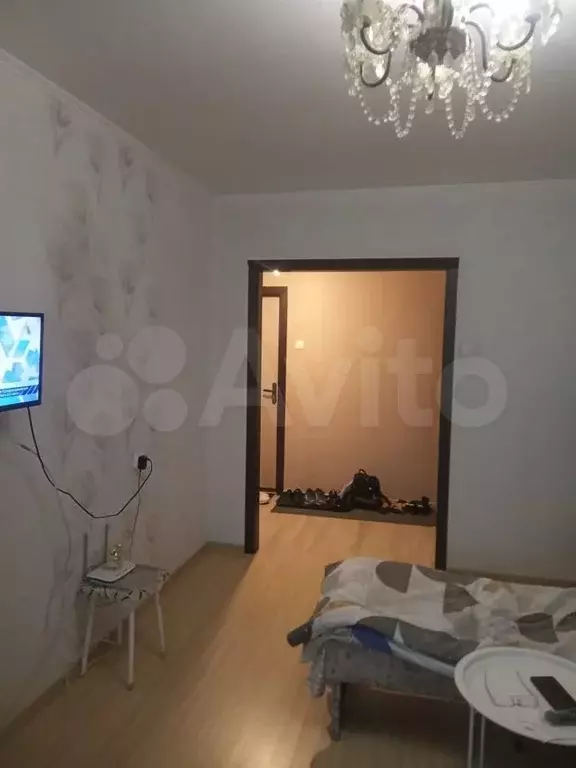 1-к. квартира, 40 м, 8/10 эт. - Фото 1