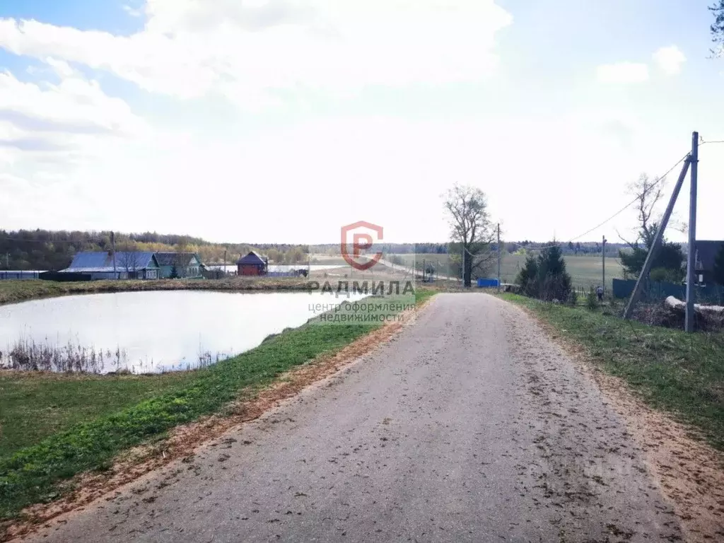 Участок в Московская область, Сергиево-Посадский городской округ, д. ... - Фото 0
