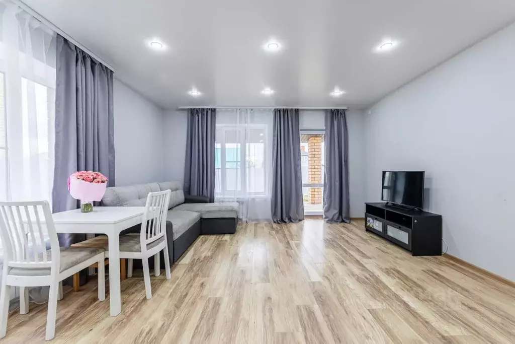 Дом в Татарстан, Лаишевский район, Большекабанское с/пос, с. Малые ... - Фото 2