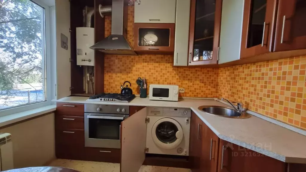 1-к кв. Астраханская область, Астрахань ул. 4-я Зеленгинская, 39 (30.0 ... - Фото 2