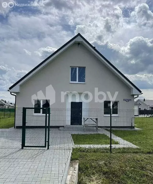 Дом в Луговое, Студенческая улица (180 м) - Фото 0