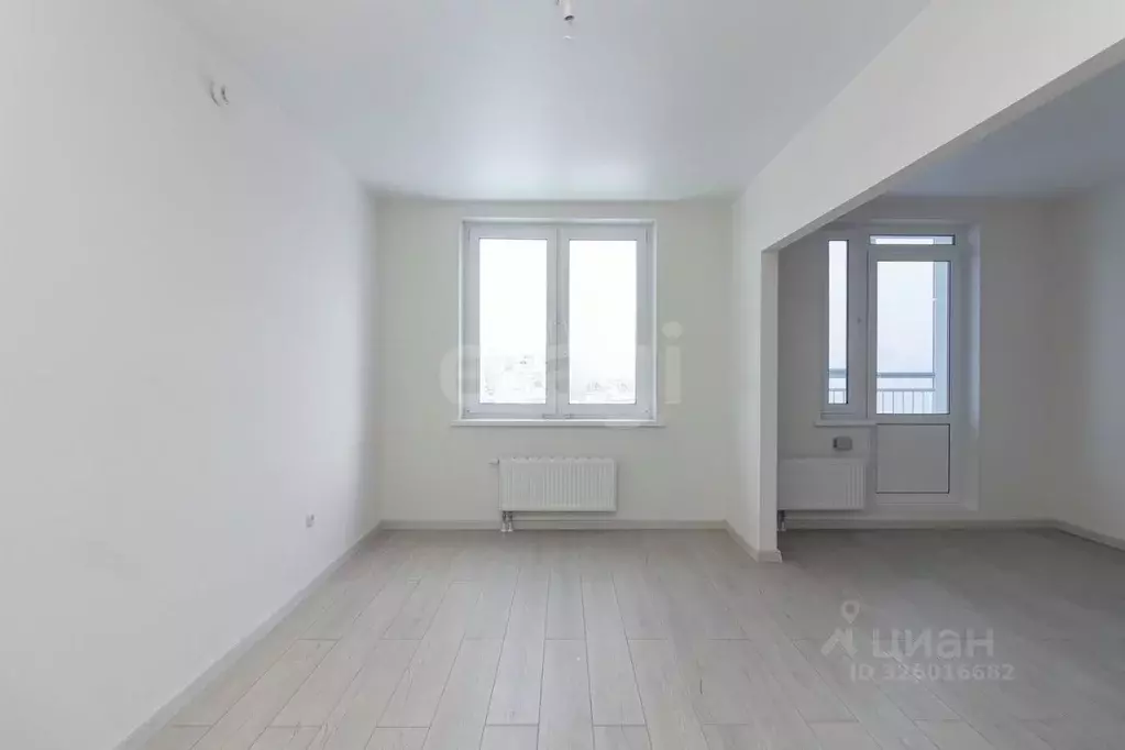 3-к кв. Тюменская область, Тюмень ул. Героев Космоса, 11 (73.7 м) - Фото 0