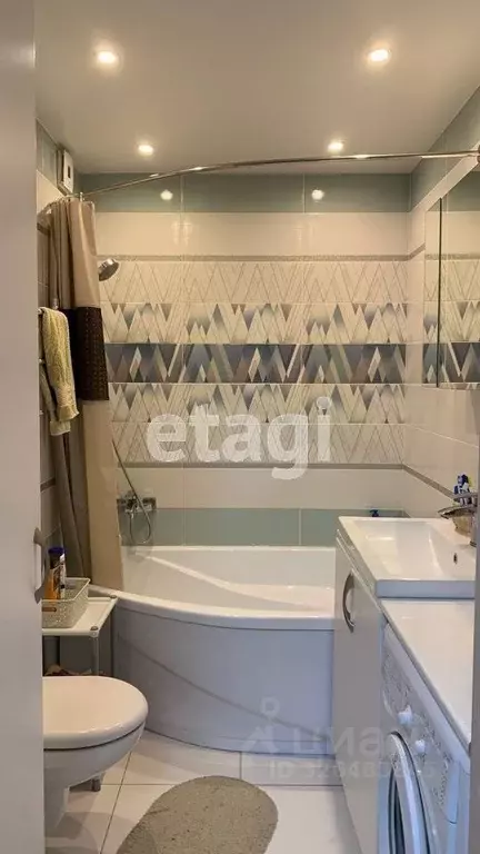 1-к кв. Тюменская область, Тюмень проезд Тихий, 4 (38.0 м) - Фото 0