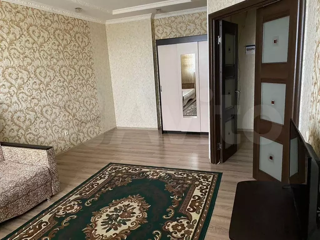 1-к. квартира, 40 м, 13/16 эт. - Фото 1