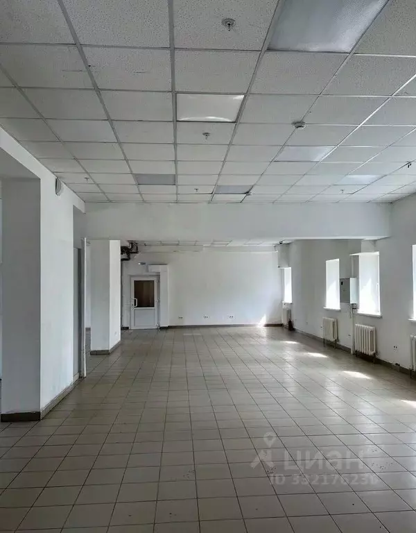 Помещение свободного назначения в Московская область, Истра пл. ... - Фото 1