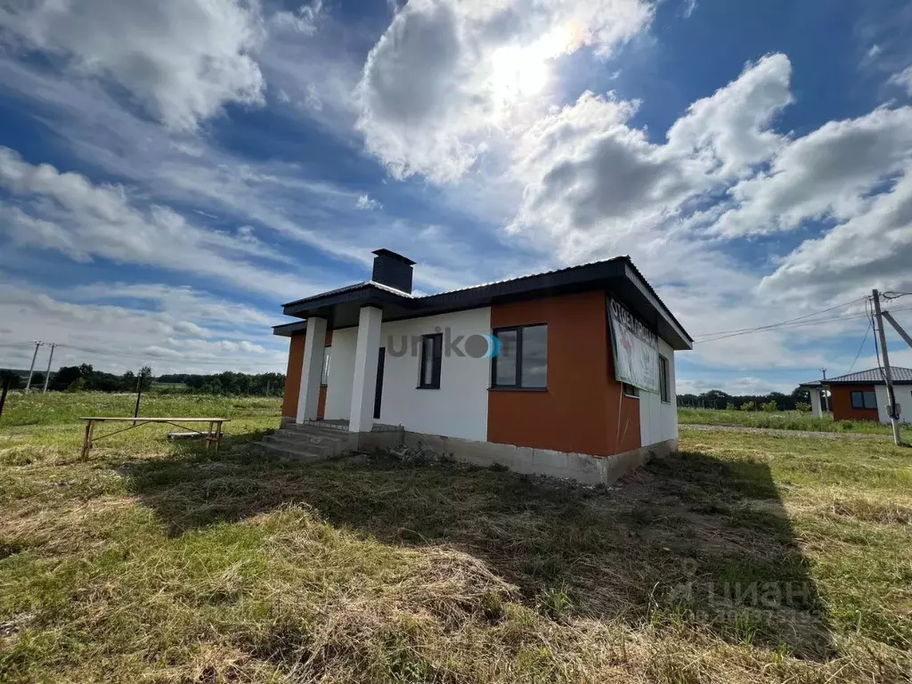 Дом в Башкортостан, Уфимский район, Русско-Юрмашский сельсовет, д. ... - Фото 1