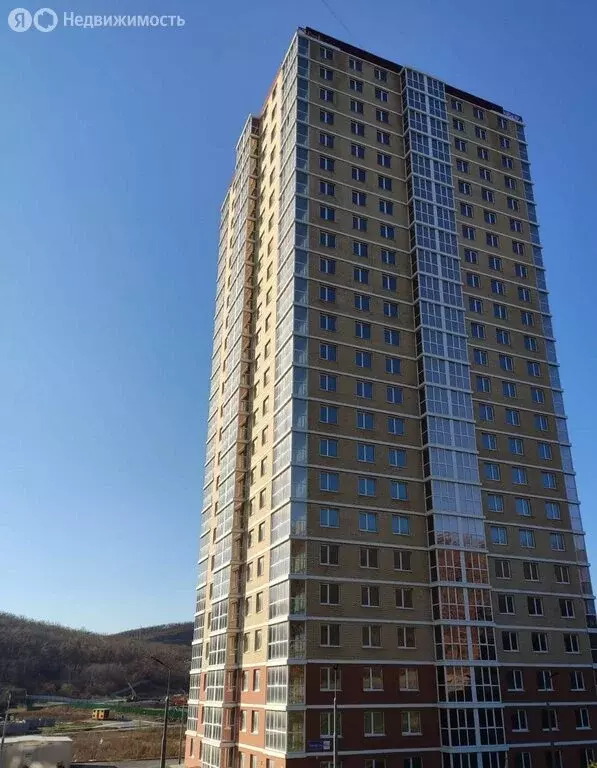 2-комнатная квартира: Владивосток, улица Басаргина, 6Бк1 (56.8 м) - Фото 1