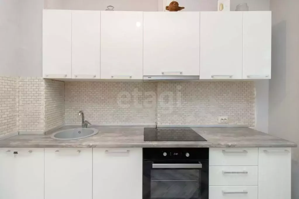 1-к кв. Тюменская область, Тюмень Олимпийская ул., 43 (35.1 м) - Фото 1