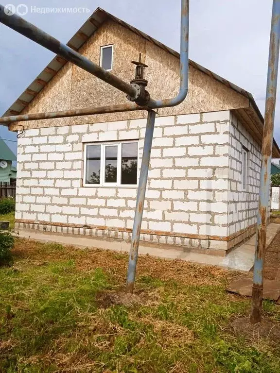 Дом в Октябрьск, улица Комарова (59 м) - Фото 1