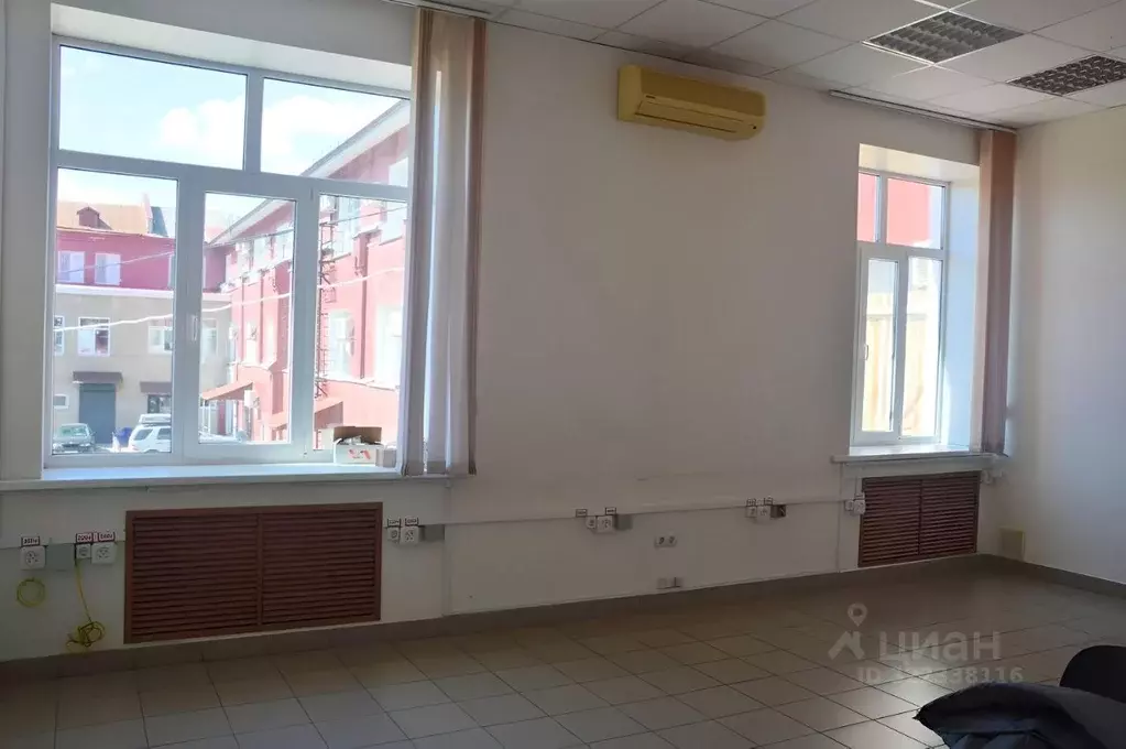 Офис в Саратовская область, Саратов Астраханская ул., 43к12 (18 м) - Фото 2