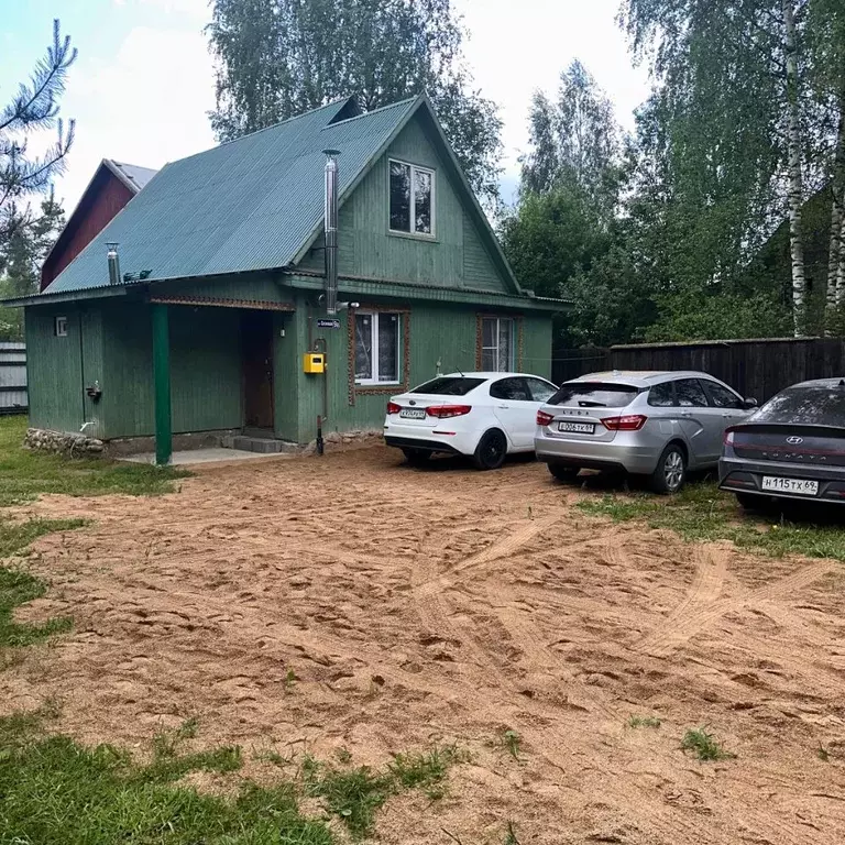Дом в Тверская область, Селижаровский муниципальный округ, Турбаза ... - Фото 1