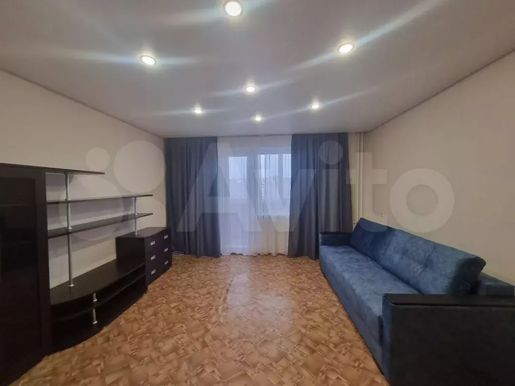 1-к. квартира, 40 м, 7/10 эт. - Фото 0