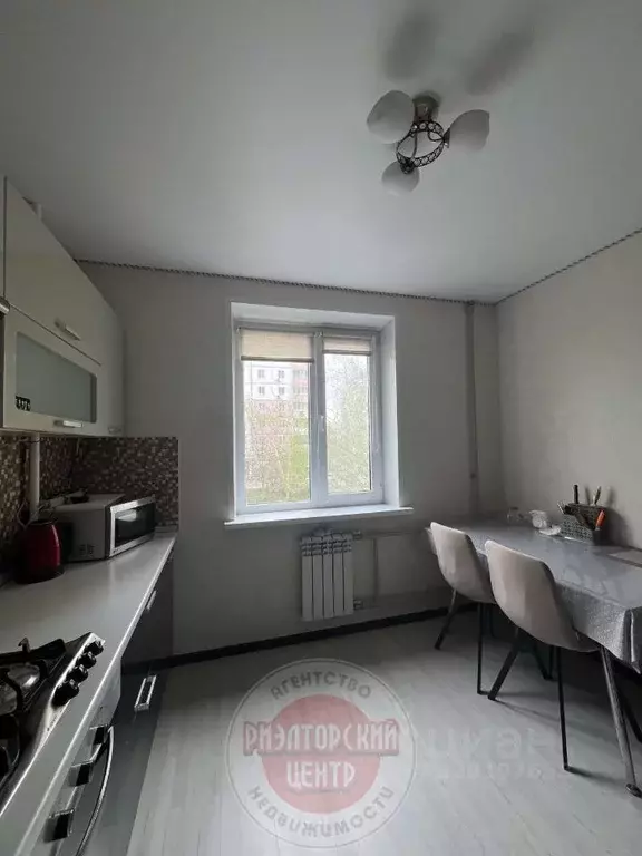 2-к кв. Белгородская область, Белгород ул. Есенина, 20а (54.0 м) - Фото 2