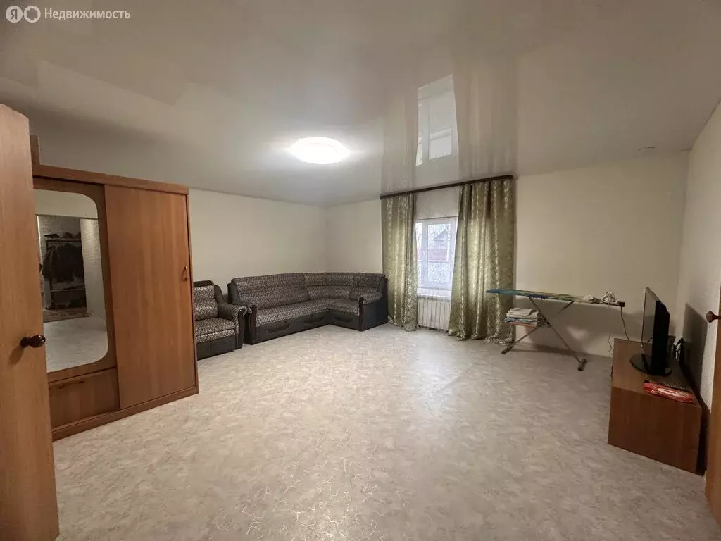 Дом в посёлок Колтубановский, Красноармейская улица, 10 (100 м) - Фото 0