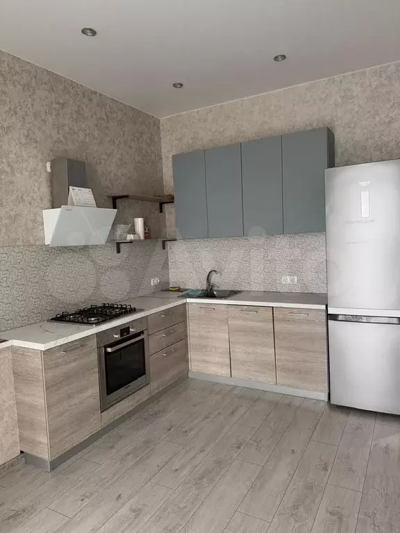 1-к. квартира, 61 м, 4/18 эт. - Фото 0